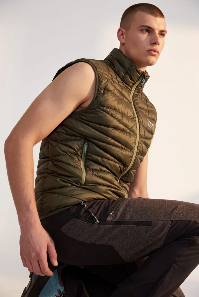 PUSKAR VEST